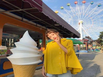 jk美女打开双腿  网站软件,JK制服软件引争议，文化展示引发讨论-1